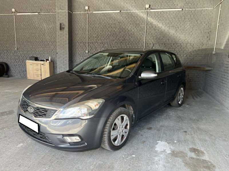 KIA  CEED 2010