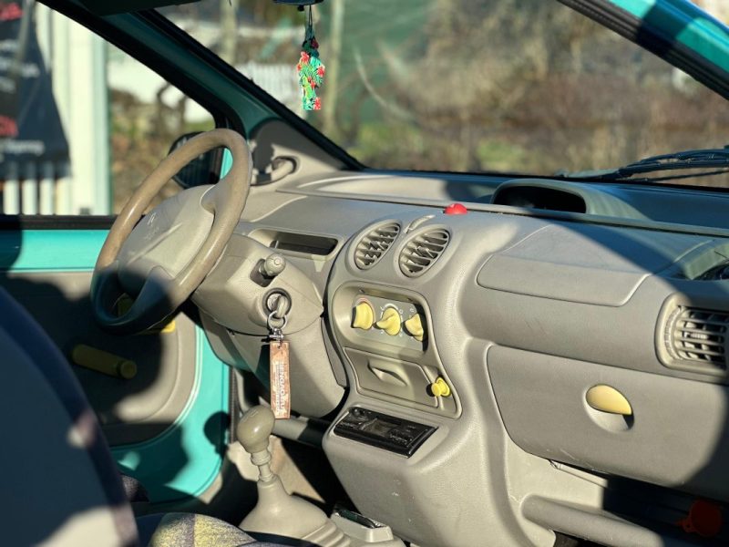 RENAULT TWINGO / ESSENCE / BOITE MANUELLE / 3 PORTES 