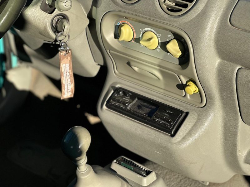 RENAULT TWINGO / ESSENCE / BOITE MANUELLE / 3 PORTES 