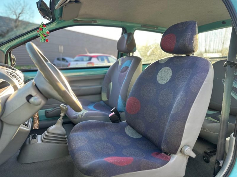 RENAULT TWINGO / ESSENCE / BOITE MANUELLE / 3 PORTES 