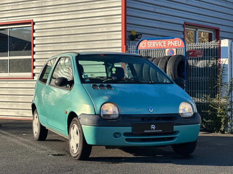 RENAULT TWINGO / ESSENCE / BOITE MANUELLE / 3 PORTES 