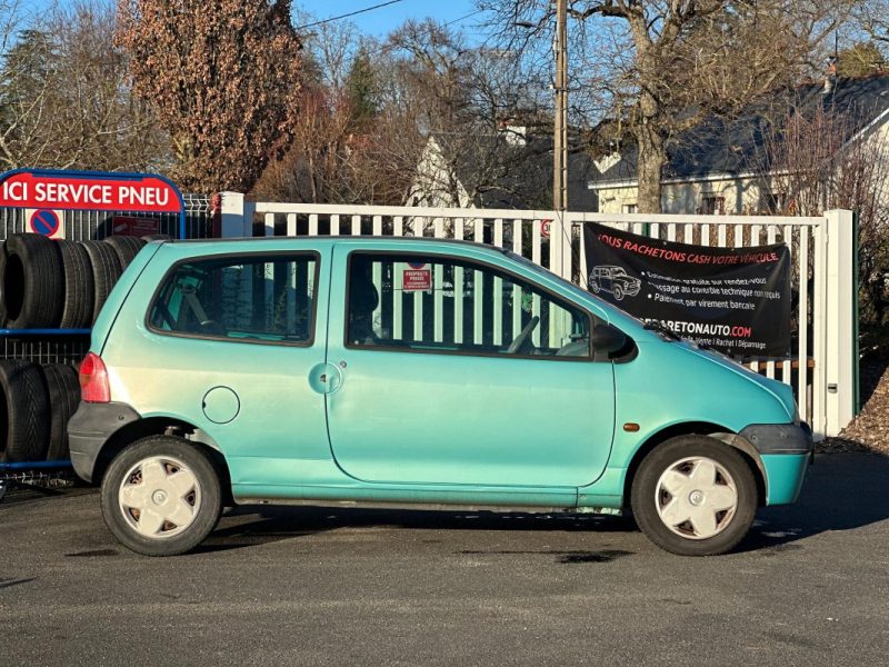 RENAULT TWINGO / ESSENCE / BOITE MANUELLE / 3 PORTES 