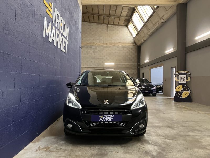 PEUGEOT 208 1.2 82ch Allure 90.000KM I TOIT PANO I CT OK
