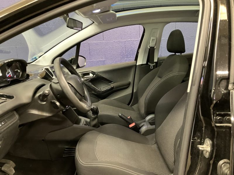 PEUGEOT 208 1.2 82ch Allure 90.000KM I TOIT PANO I CT OK
