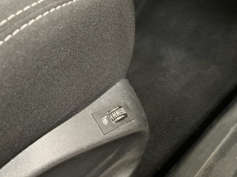 PEUGEOT 208 1.2 82ch Allure 90.000KM I TOIT PANO I CT OK