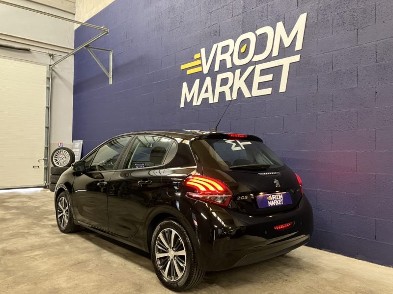 PEUGEOT 208 1.2 82ch Allure 90.000KM I TOIT PANO I CT OK