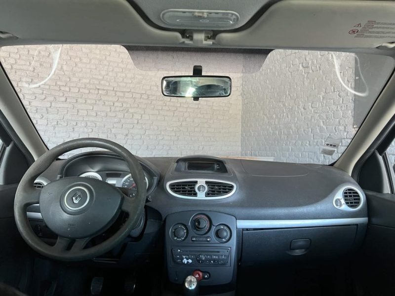 RENAULT CLIO 2011