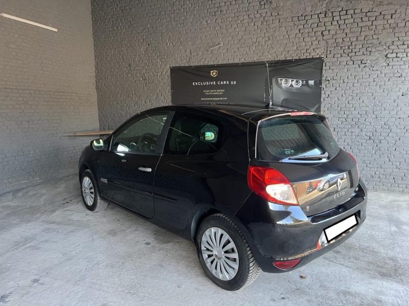 RENAULT CLIO 2011
