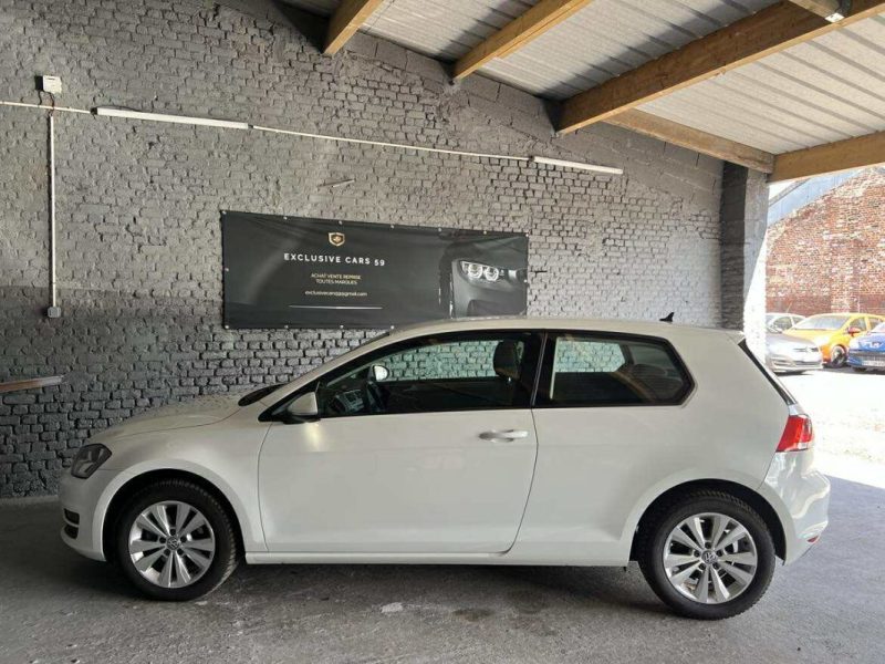 VOLKSWAGEN GOLF 2015