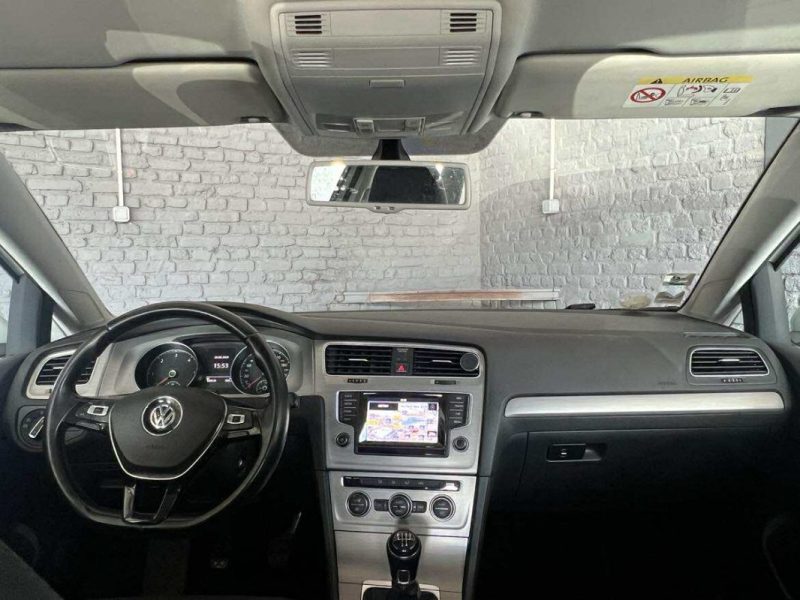 VOLKSWAGEN GOLF 2015