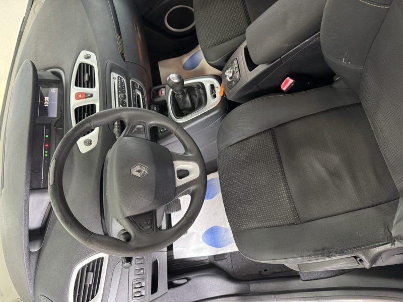 RENAULT MEGANE SCENIC 2010