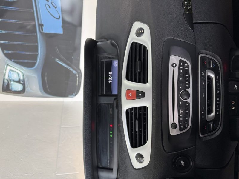 RENAULT MEGANE SCENIC 2010