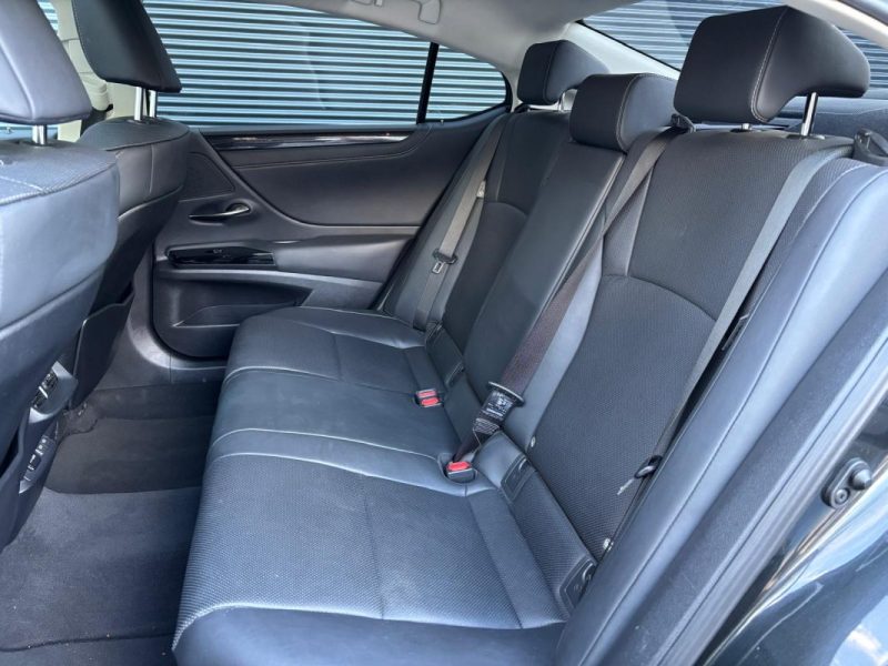 LEXUS ES 300H 2.5 VVT-i 16V 218 Hybrid E-CVT