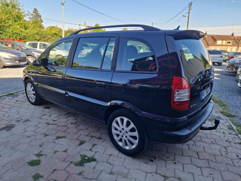 OPEL ZAFIRA 2004