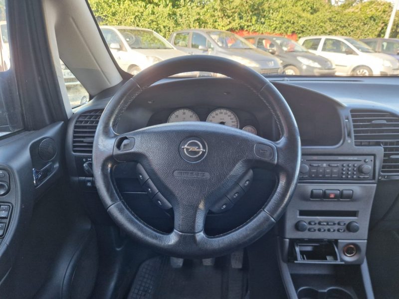 OPEL ZAFIRA 2004
