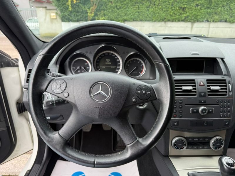 Mercedes-Benz C180 KOMPRESSOR 1.6l AVANTGARDE 156CV 2010