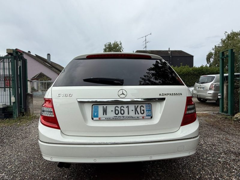 Mercedes-Benz C180 KOMPRESSOR 1.6l AVANTGARDE 156CV 2010