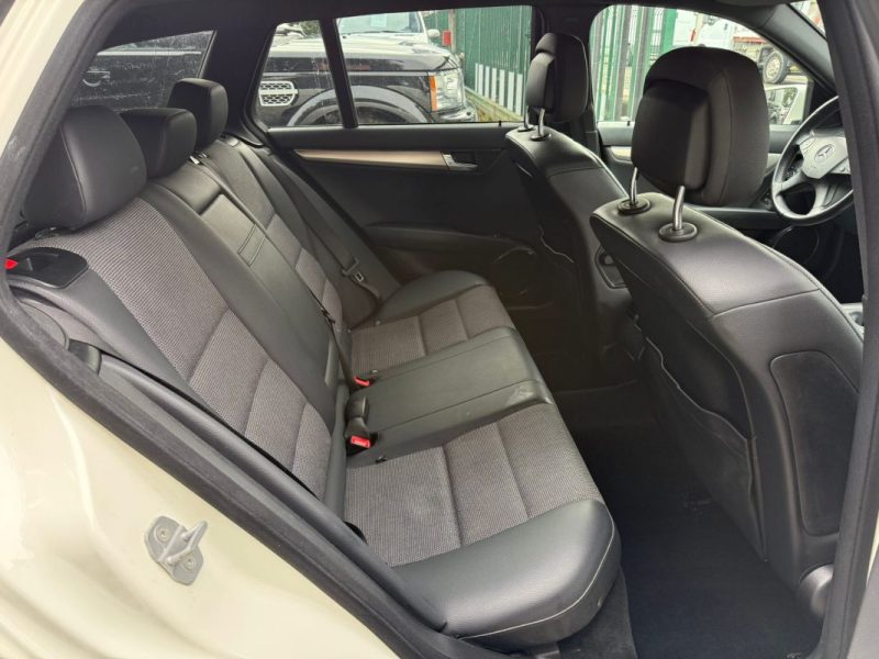 Mercedes-Benz C180 KOMPRESSOR 1.6l AVANTGARDE 156CV 2010