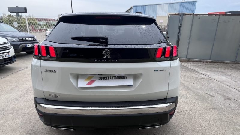 PEUGEOT 3008 2021