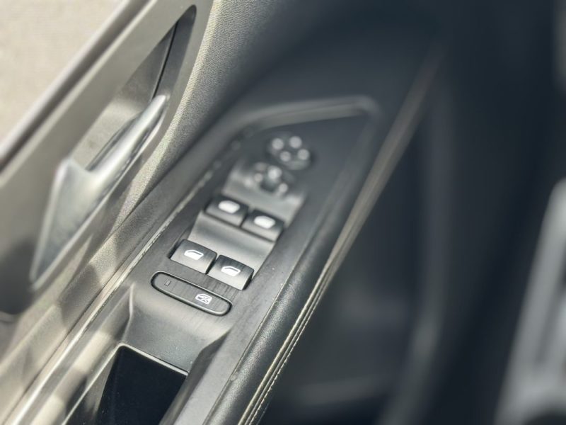 PEUGEOT 5008 1.5 BlueHDi 130ch EAT8 GT Line