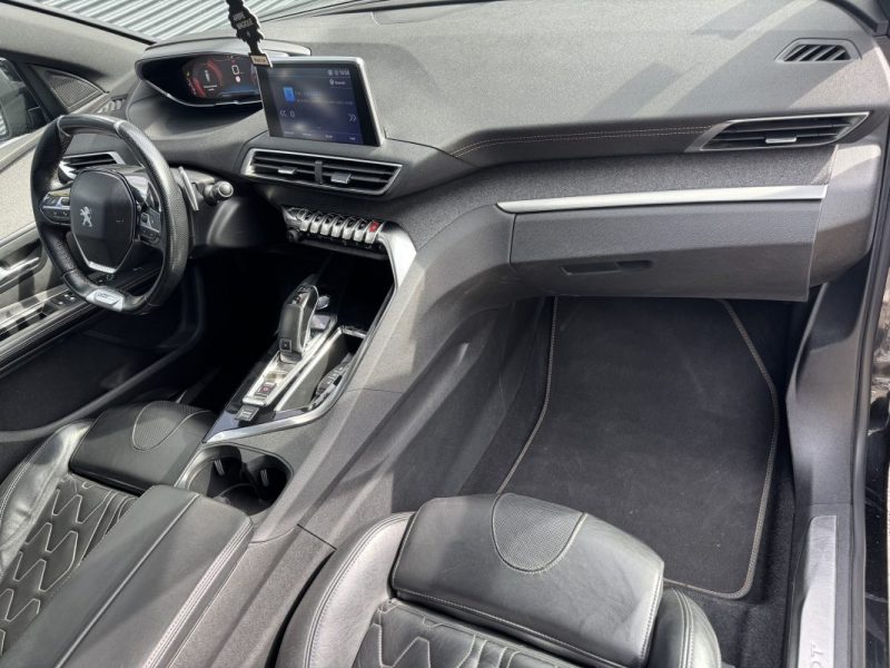 PEUGEOT 5008 1.5 BlueHDi 130ch EAT8 GT Line