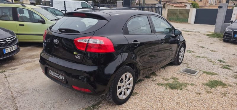 Kia Rio 1.1 CRDi Attract 75CV