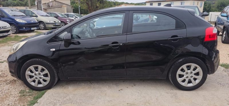 Kia Rio 1.1 CRDi Attract 75CV