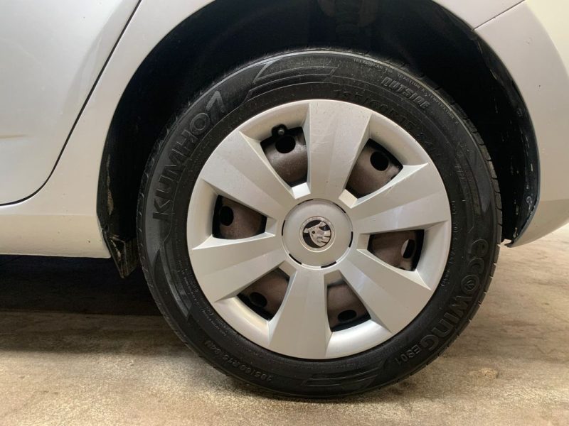 SKODA FABIA 1.0 60ch Active Greentec-Suivie complet-2 ème Main- 69 900km