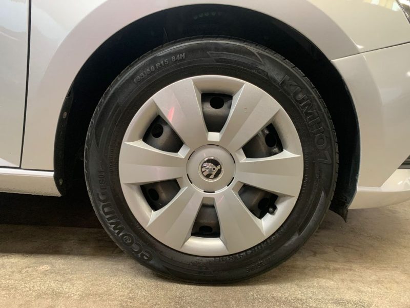 SKODA FABIA 1.0 60ch Active Greentec-Suivie complet-2 ème Main- 69 900km