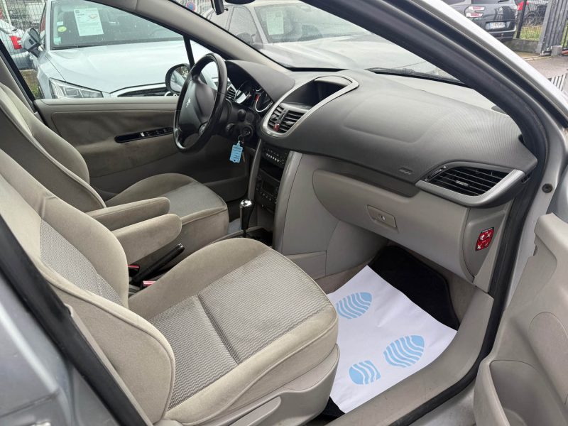 PEUGEOT 207 1.6 VTI 120CH BOITE AUTO GARANTIE