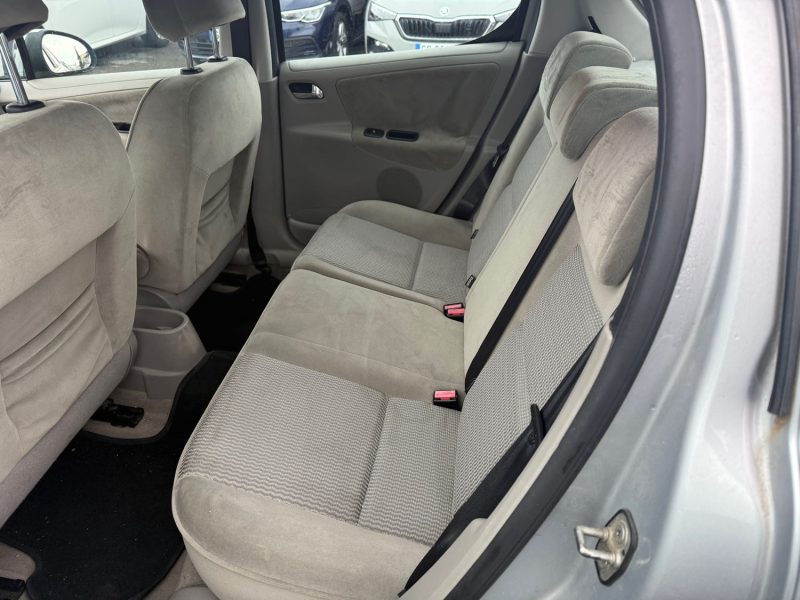 PEUGEOT 207 1.6 VTI 120CH BOITE AUTO GARANTIE