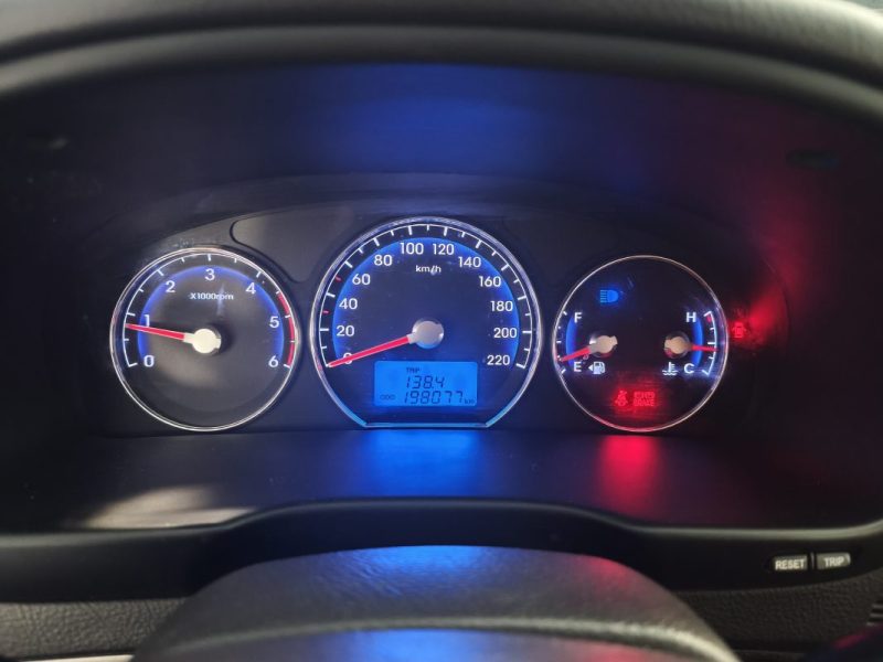 HYUNDAI SANTA FE 2.2 CRDI 197 Cv PACK PREMIUM - 7 PLACES - CLIMATISATION - RADAR DE RECUL - CAMÉRA DE RECUL - GPS  2010