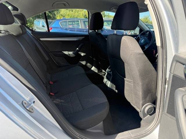 Skoda Octavia 1.6 TDI Ambition 2014 - 81006 KM