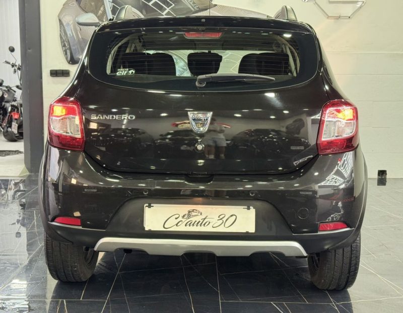 DACIA SANDERO 2015