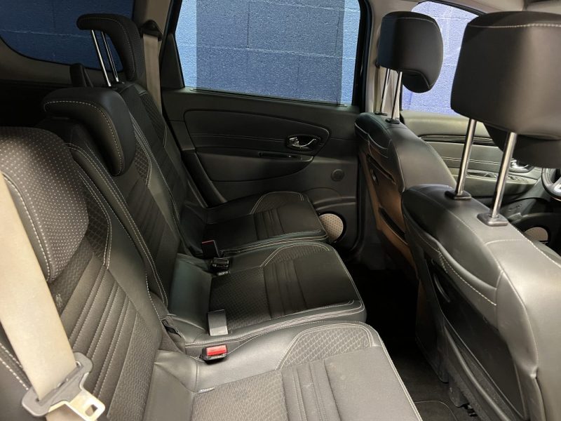 RENAULT  GRAND SCENIC 1.2 TCE - 7 PLACES - FINITION BOSE - 144000KM 