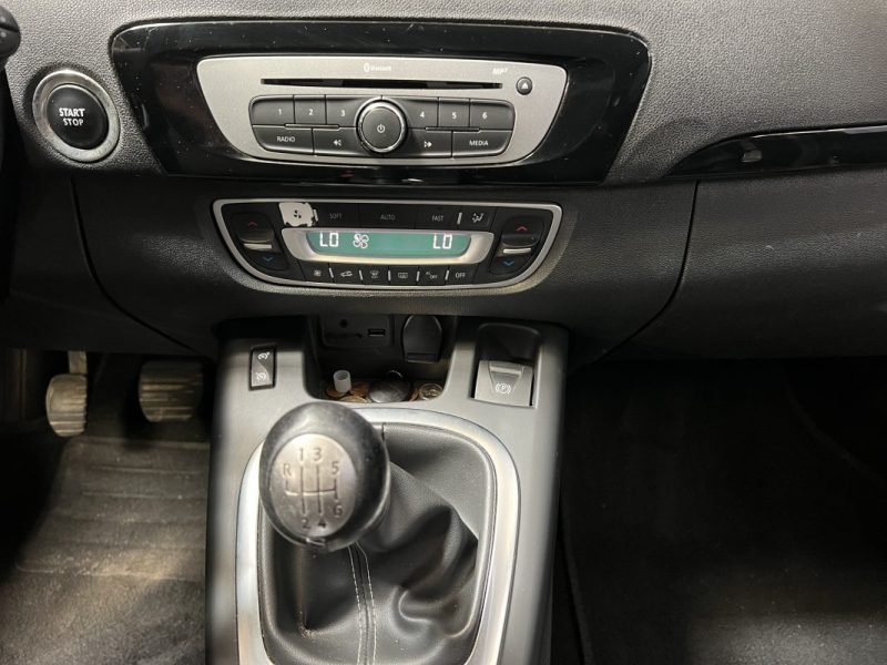 RENAULT  GRAND SCENIC 1.2 TCE - 7 PLACES - FINITION BOSE - 144000KM 