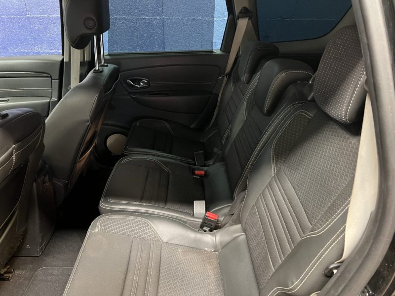 RENAULT  GRAND SCENIC 1.2 TCE - 7 PLACES - FINITION BOSE - 144000KM 