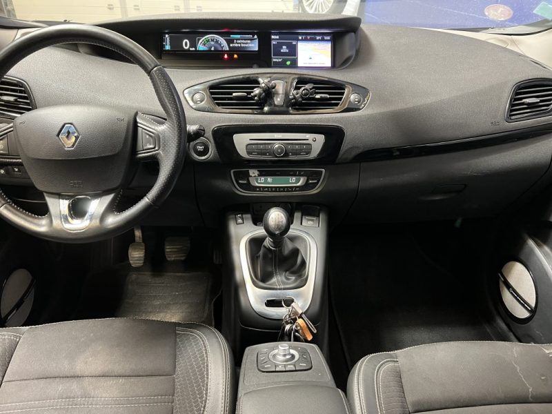 RENAULT  GRAND SCENIC 1.2 TCE - 7 PLACES - FINITION BOSE - 144000KM 