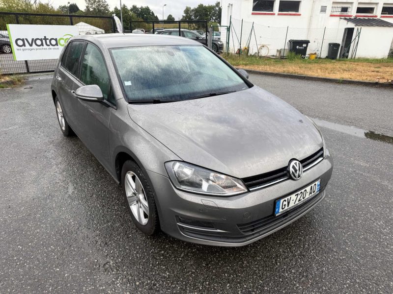 VOLKSWAGEN GOLF 1.2 TSI 105ch BlueMotion Technology Trendline DÉPÔT-VENTE