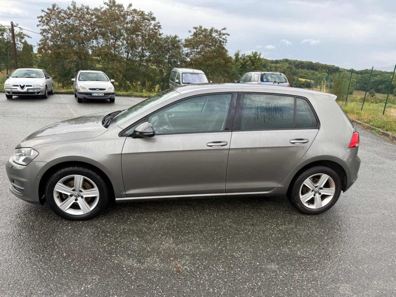 VOLKSWAGEN GOLF 1.2 TSI 105ch BlueMotion Technology Trendline DÉPÔT-VENTE