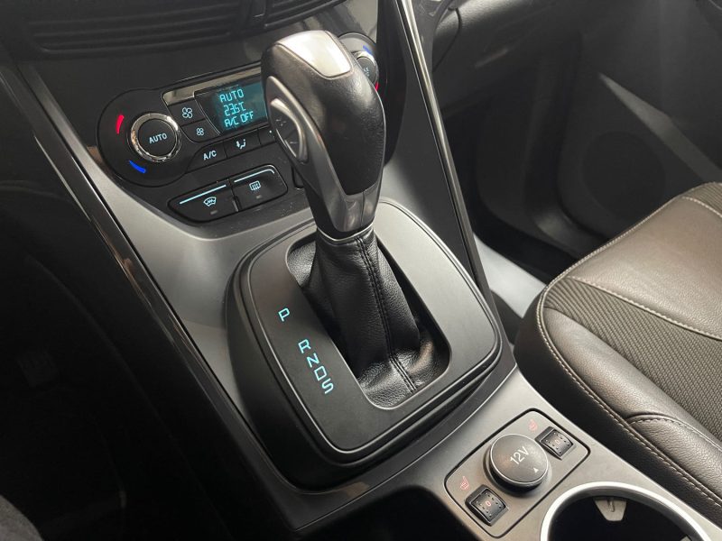 FORD KUGA GARANTIE 12 MOIS 2.0 TDCI 180ch TITANIUM 4X4 POWERSHIFT BVA