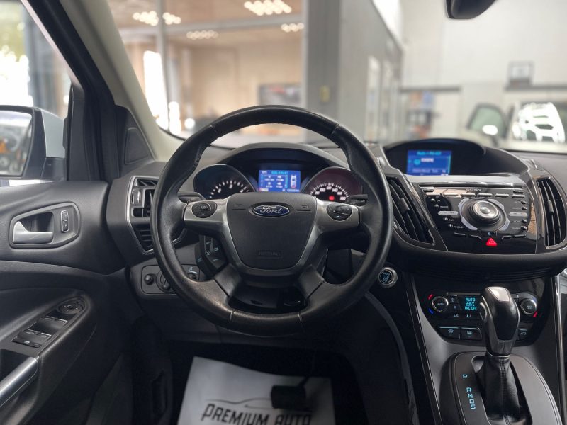 FORD KUGA GARANTIE 12 MOIS 2.0 TDCI 180ch TITANIUM 4X4 POWERSHIFT BVA