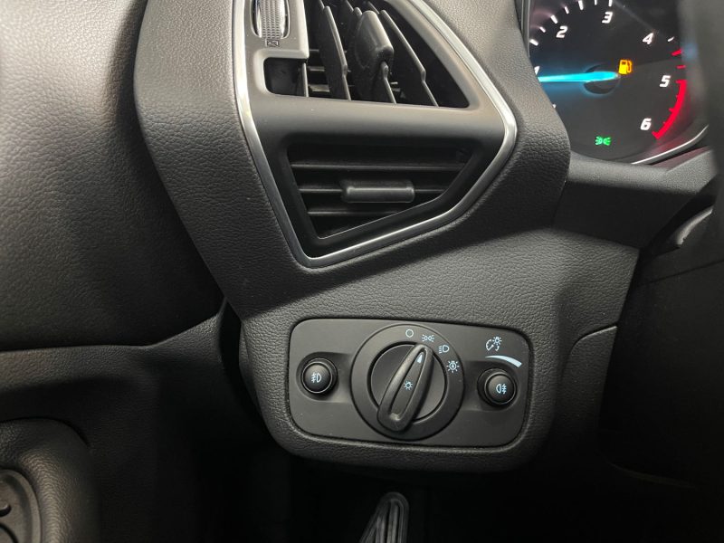 FORD KUGA GARANTIE 12 MOIS 2.0 TDCI 180ch TITANIUM 4X4 POWERSHIFT BVA