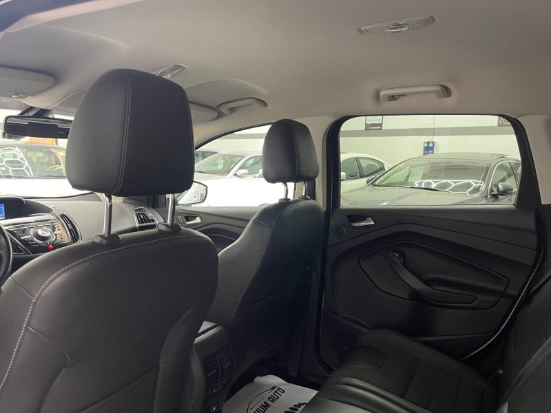 FORD KUGA GARANTIE 12 MOIS 2.0 TDCI 180ch TITANIUM 4X4 POWERSHIFT BVA