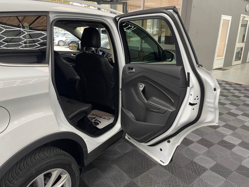 FORD KUGA GARANTIE 12 MOIS 2.0 TDCI 180ch TITANIUM 4X4 POWERSHIFT BVA