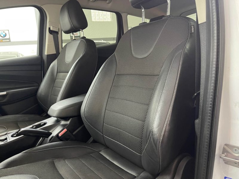 FORD KUGA GARANTIE 12 MOIS 2.0 TDCI 180ch TITANIUM 4X4 POWERSHIFT BVA