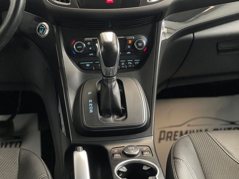 FORD KUGA GARANTIE 12 MOIS 2.0 TDCI 180ch TITANIUM 4X4 POWERSHIFT BVA