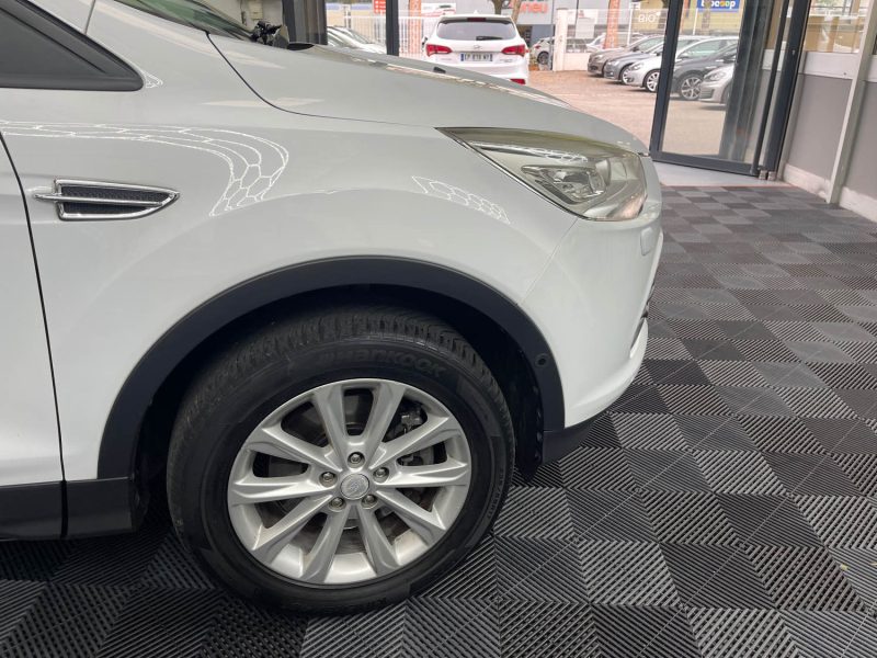 FORD KUGA GARANTIE 12 MOIS 2.0 TDCI 180ch TITANIUM 4X4 POWERSHIFT BVA