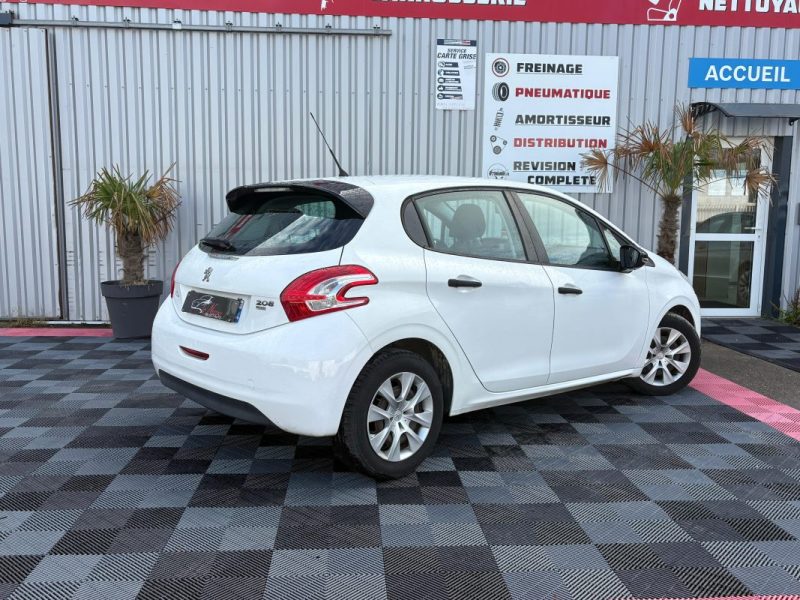 PEUGEOT 208 I  2014