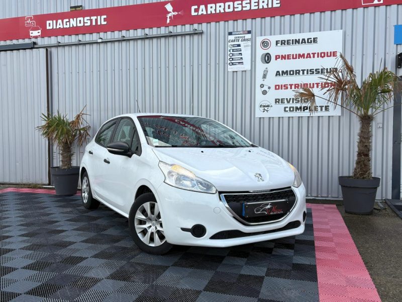 PEUGEOT 208 I  2014